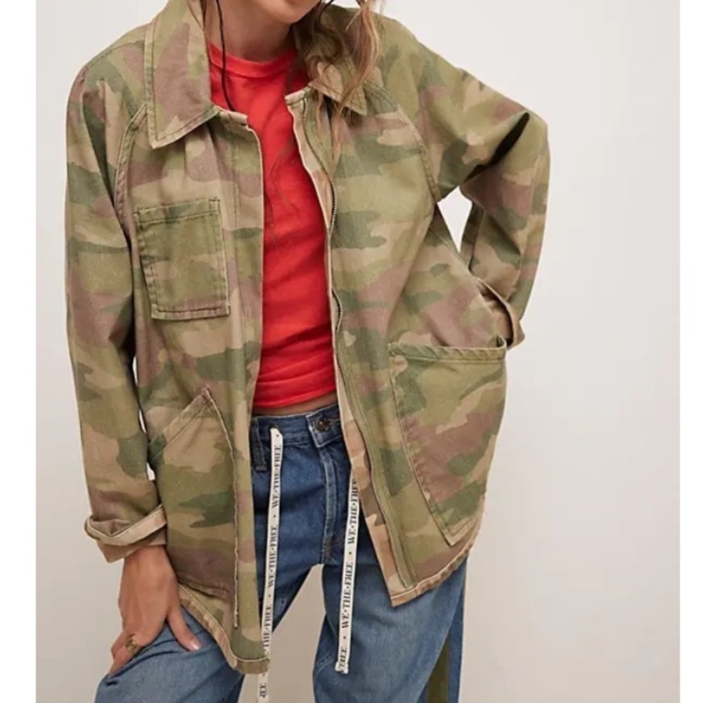 #16 NWT Free People Reversible Camo Jacket in Camo